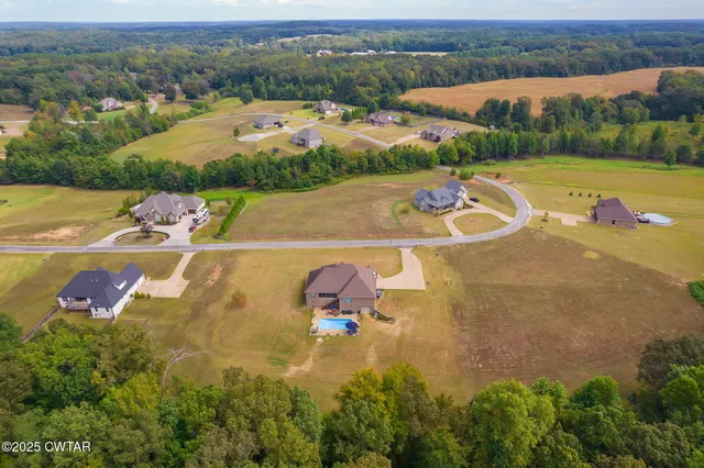 $619,000 | 325 Ridgewood Drive, Henderson, TN 38340