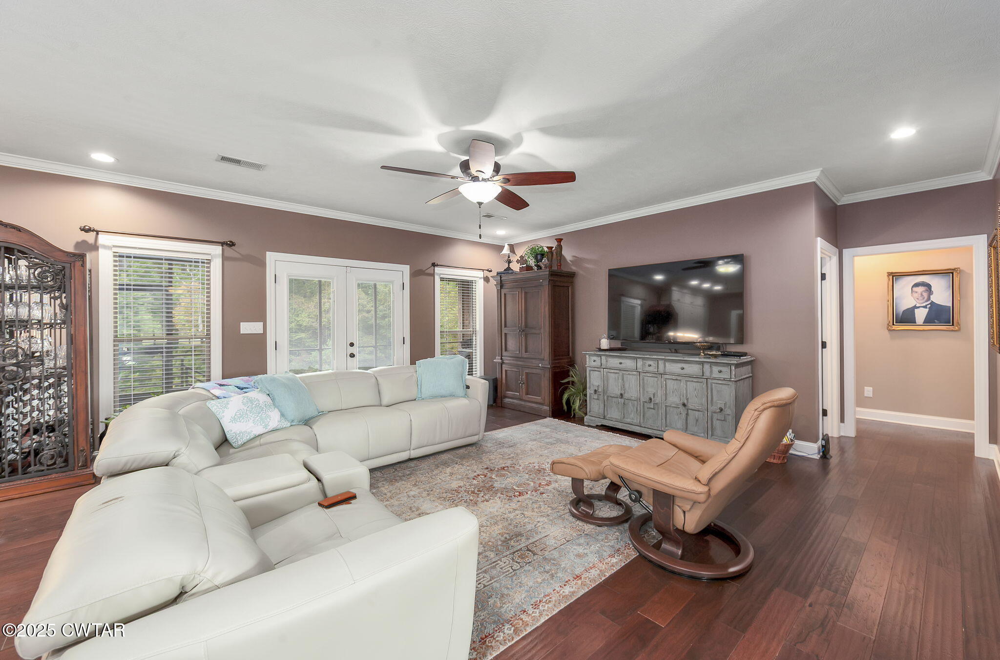 325 Ridgewood Drive Henderson, TN 38340 - Photo 6 of 63 IMG_3446