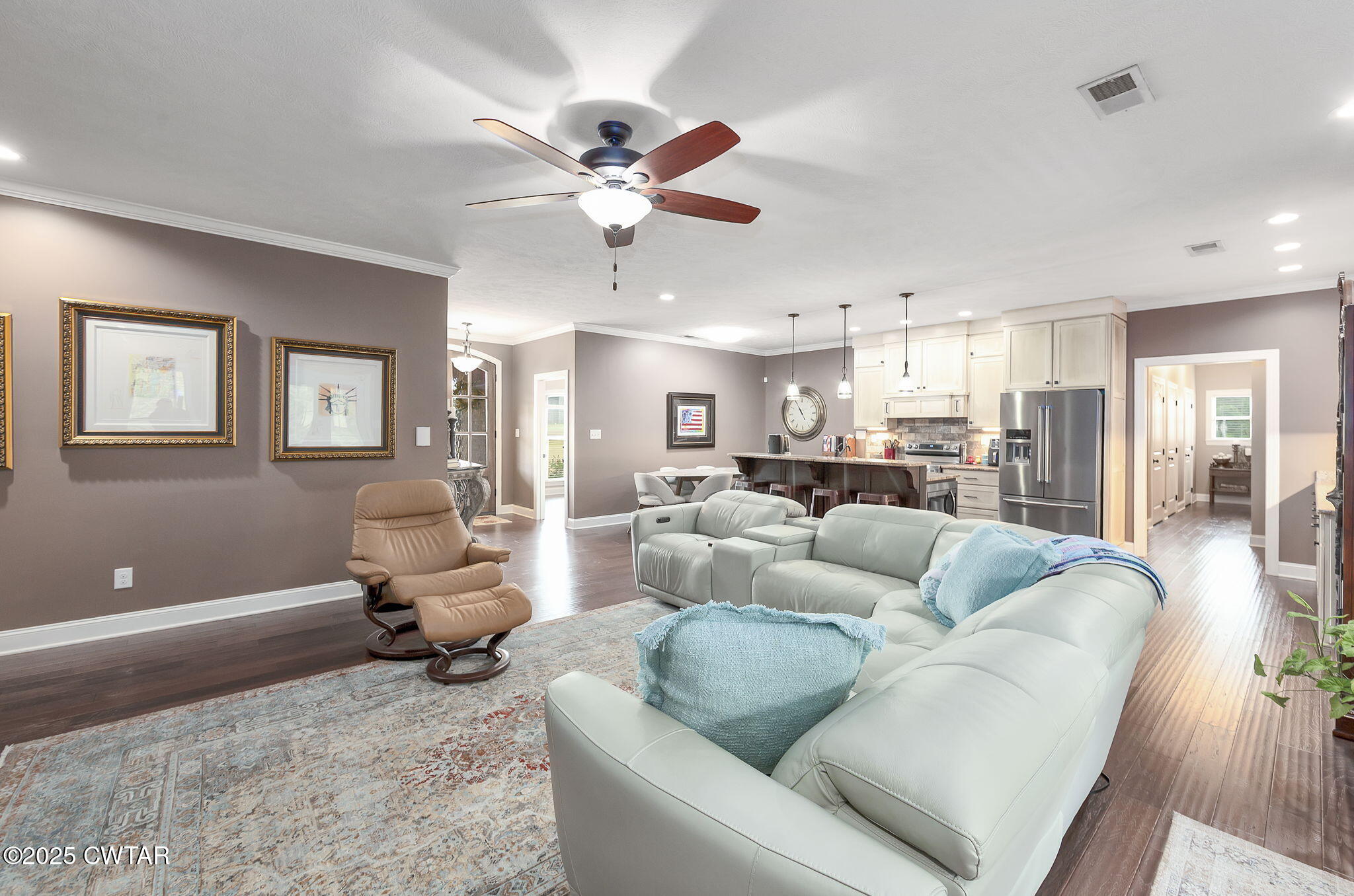 325 Ridgewood Drive Henderson, TN 38340 - Photo 8 of 63 a living room with furniture and kitchen view