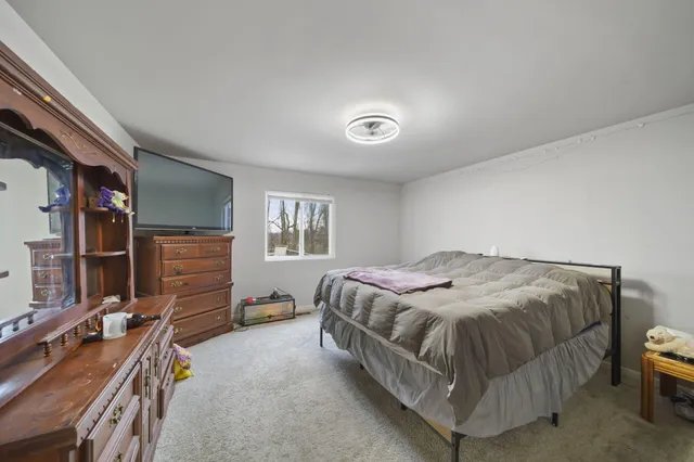 $272,000 | 159 St Clair Circle, Brooklyn, MI 49230