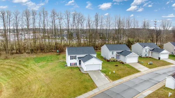 $265,000 | 159 St Clair Circle, Brooklyn, MI 49230