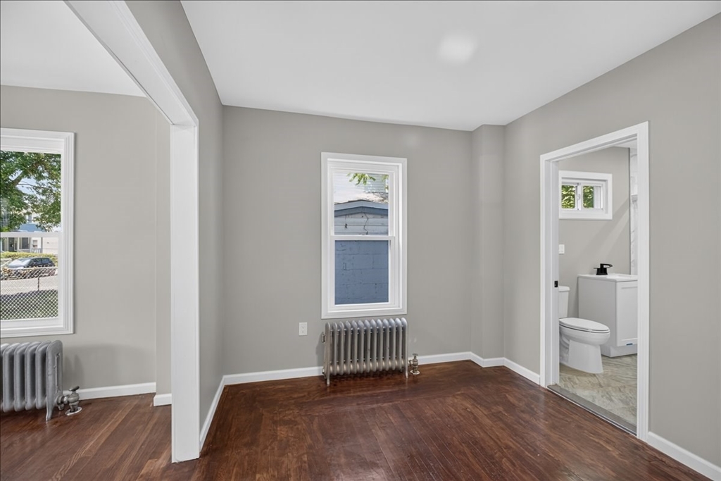 58 Greene Street Springfield, MA 01109 - Photo 15 of 41