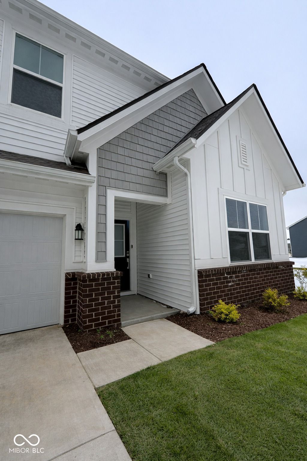 8690 Lester Place Pendleton, IN 46064 - Photo 2 of 42