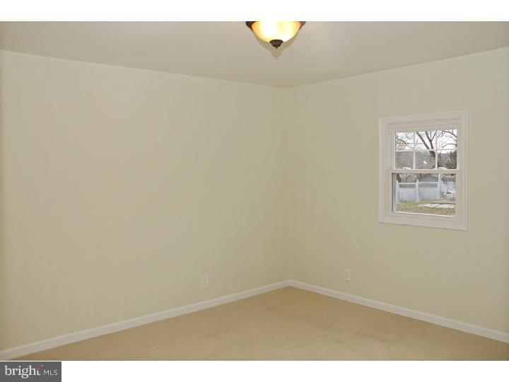 224 Devon Road Fairless Hills, PA 19030 - Photo 17 of 21 Gallery Image 17