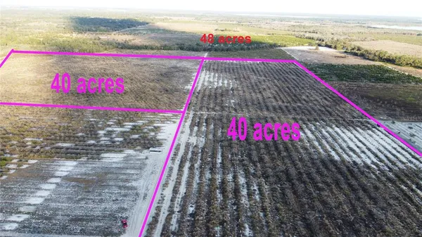 a sign that is sitting on the ground