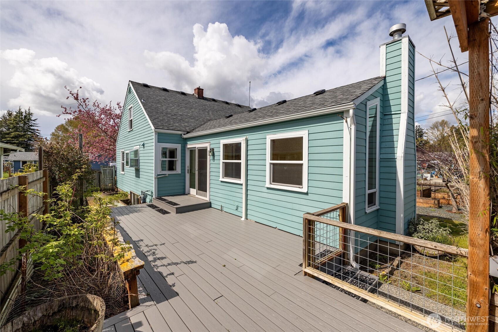 2836 Patton Street Bellingham, WA 98225 - Photo 30 of 40 a backyard of a house with seating space