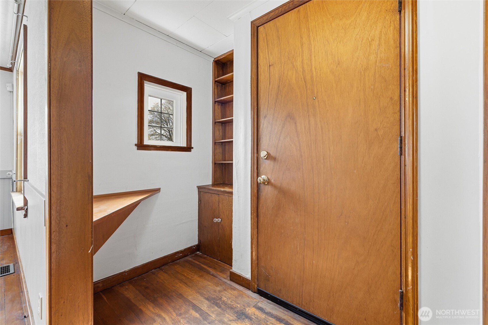 2836 Patton Street Bellingham, WA 98225 - Photo 4 of 40 a view of front door with wooden floor