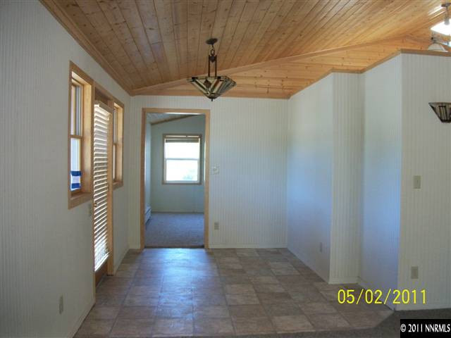 2830 Bullfrog Road Reno, NV 89521 - Photo 4 of 13 a view of entryway