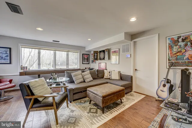 $5,490 | 10600 Hunter Station Road, Vienna, VA 22181