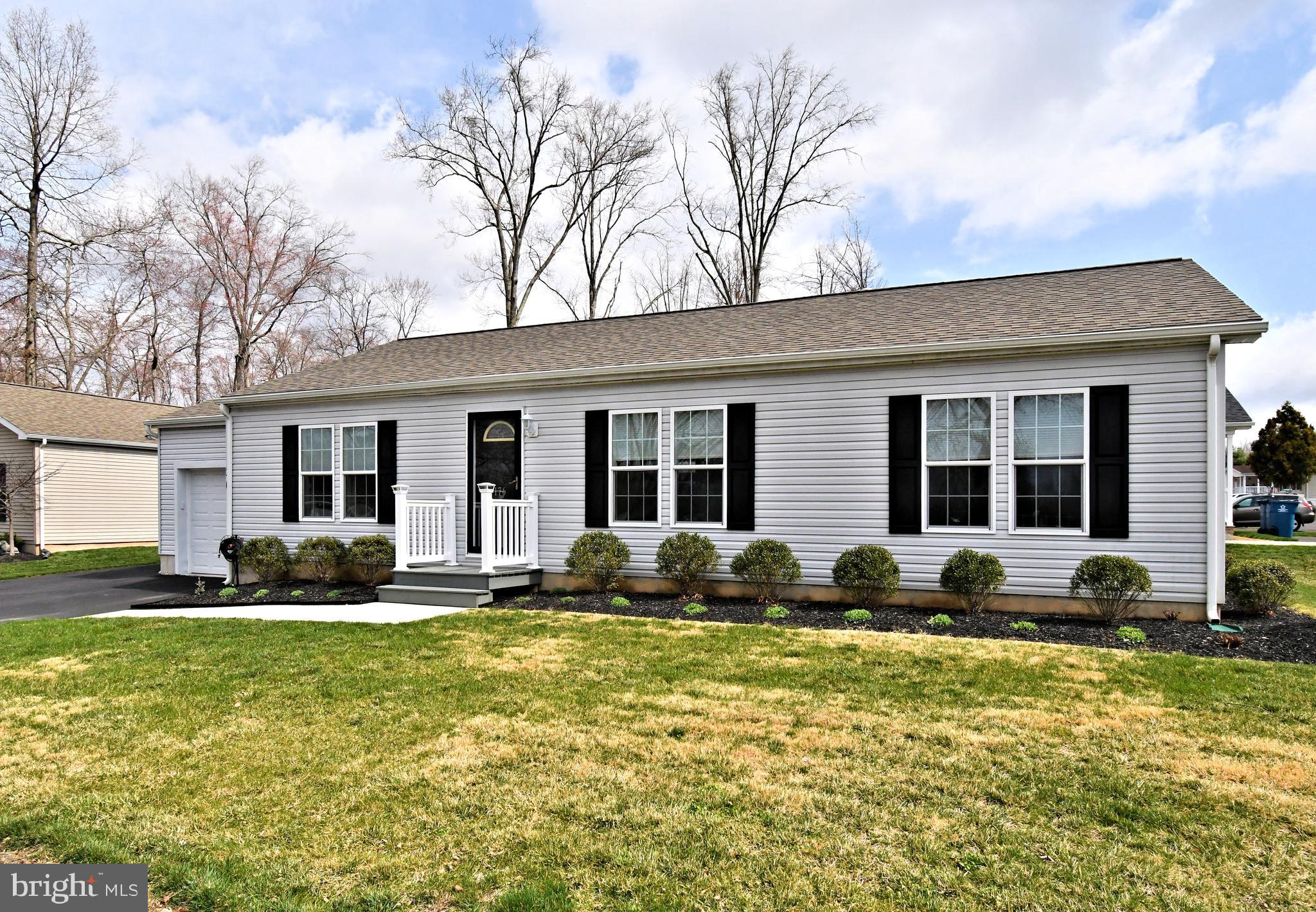 176 Hemlock Drive Doylestown, PA 18901 - Photo 1 of 59