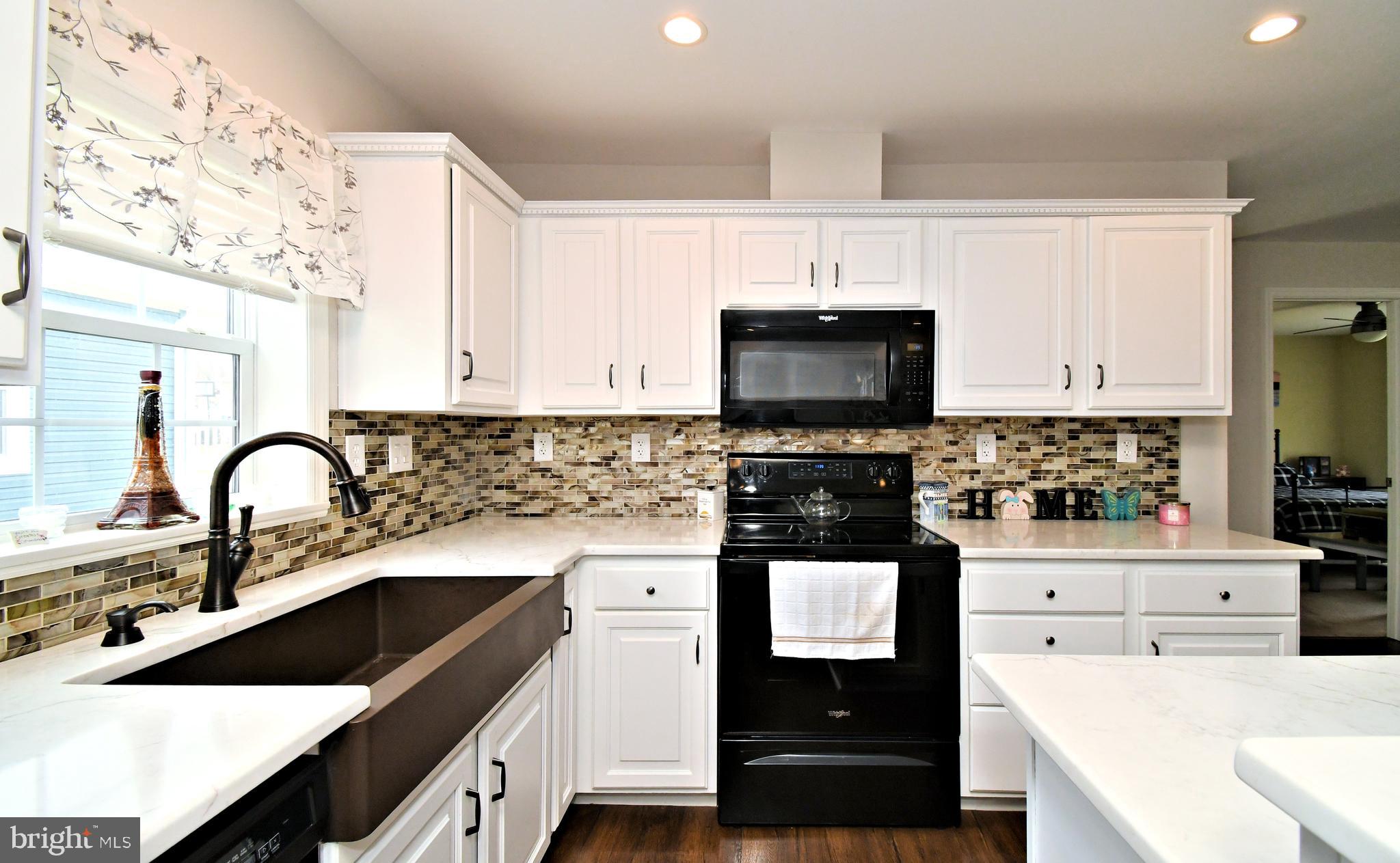 176 Hemlock Drive Doylestown, PA 18901 - Photo 10 of 59