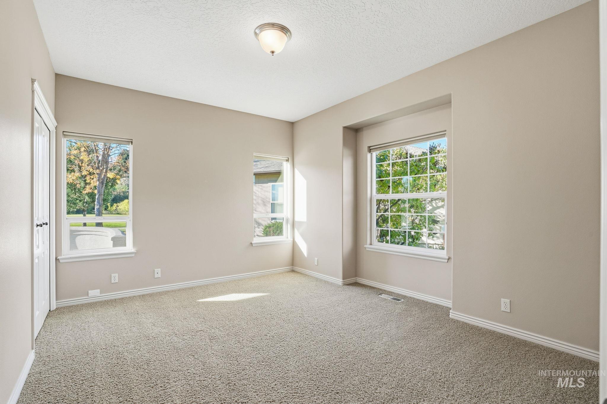 1007 West Oakhampton Drive Eagle, ID 83616 - Photo 31 of 44