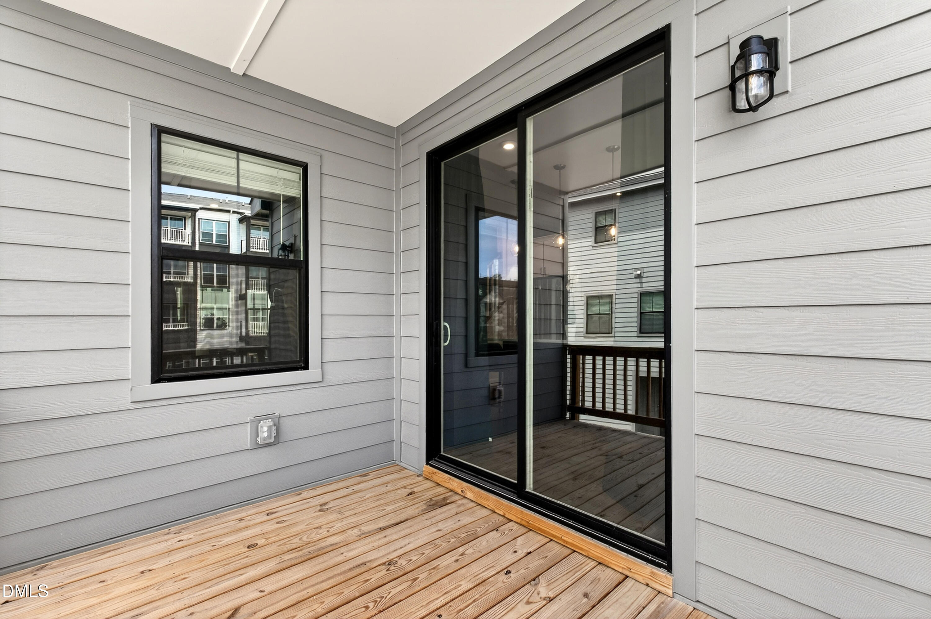 4713 Cypress Tree Lane Raleigh, NC 27612 - Photo 13 of 38 Balcony