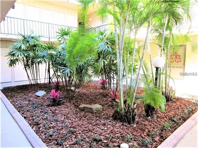 $1,500 | 2763 Woodgate Lane, Unit 108, Sarasota, FL 34231