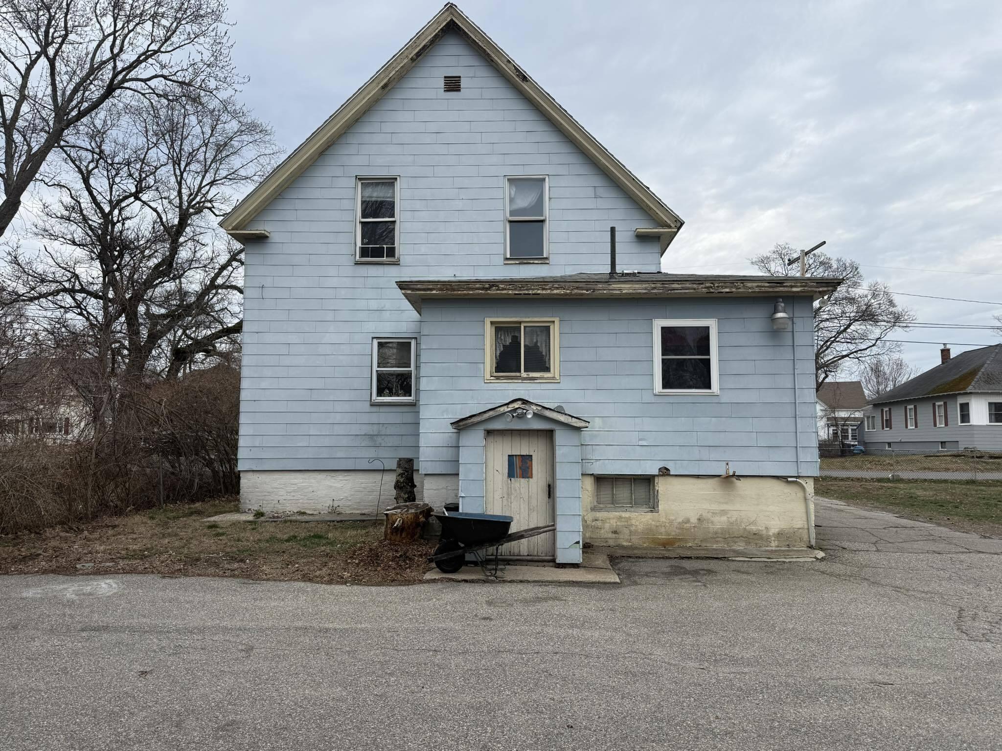 7 Bates Street Sanford, ME 04073 - Photo 5 of 21 bates out back