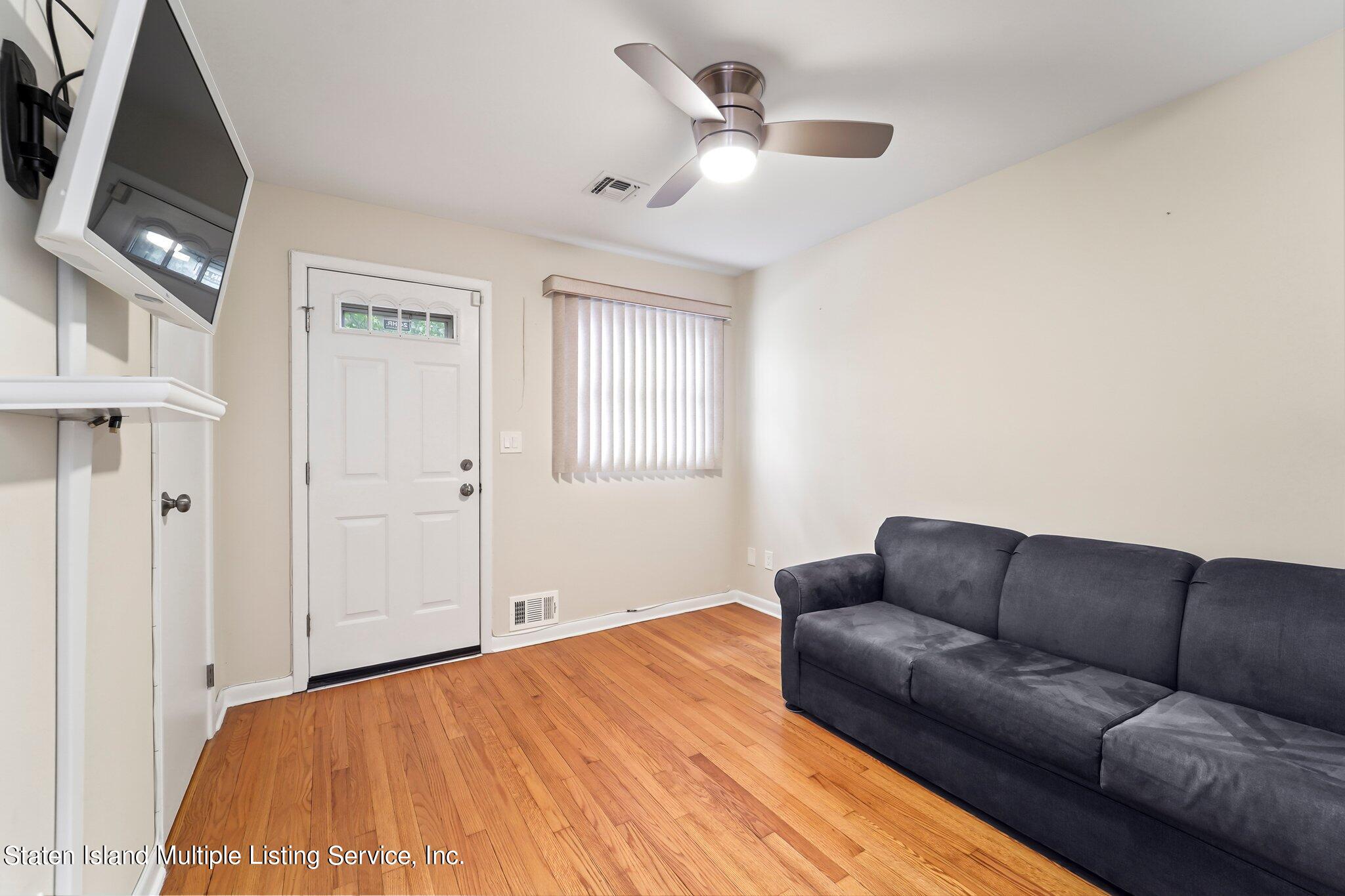 312 Edinboro Road Staten Island, NY 10306 - Photo 17 of 32 DSC08921