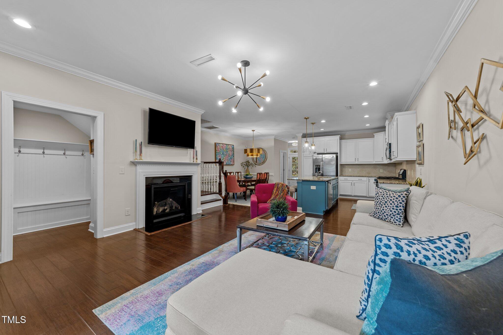 2436 Noble Road Raleigh, NC 27608 - Photo 9 of 40 33-web-or-mls-3D5A0986