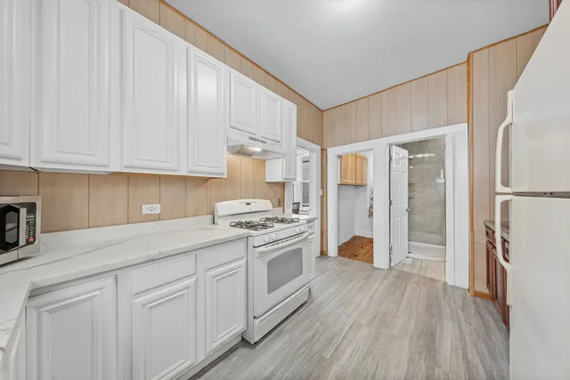 $350,000 | 2954 North Elston Avenue, Chicago, IL 60618