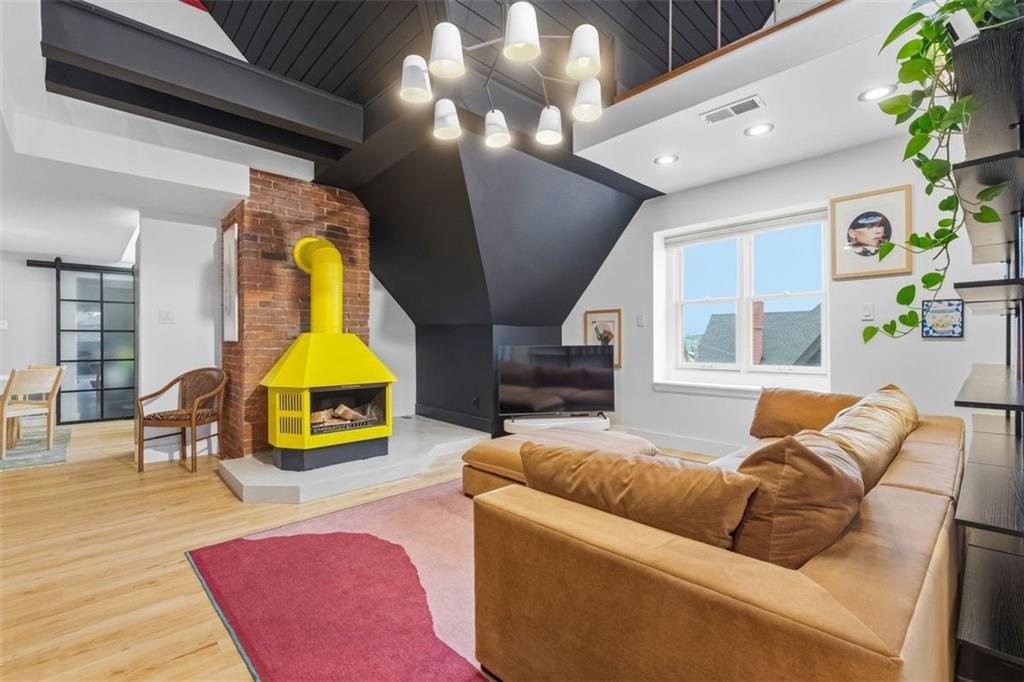 600 Shady Avenue, Unit C Pittsburgh, PA 15206 - Photo 8 of 47