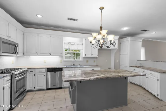 $350,000 | 380 Green Acres Drive, Canton, MS 39046