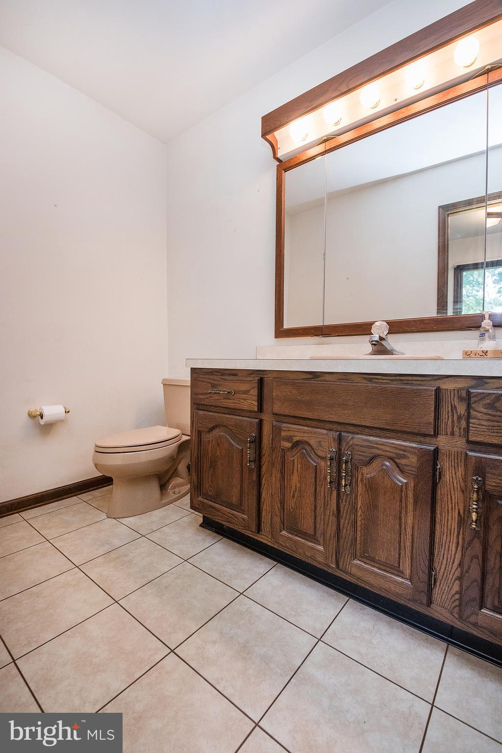 26 Georgetown Road Bordentown, NJ 08505 - Photo 24 of 39 Powder room