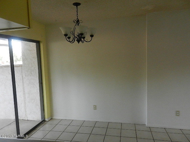 1405 East Fort Lowell Road Tucson, AZ 85719 - Photo 7 of 34