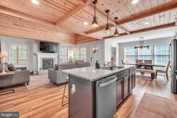 $679,000 | 78 High Point Drive, Wardensville, WV 26851