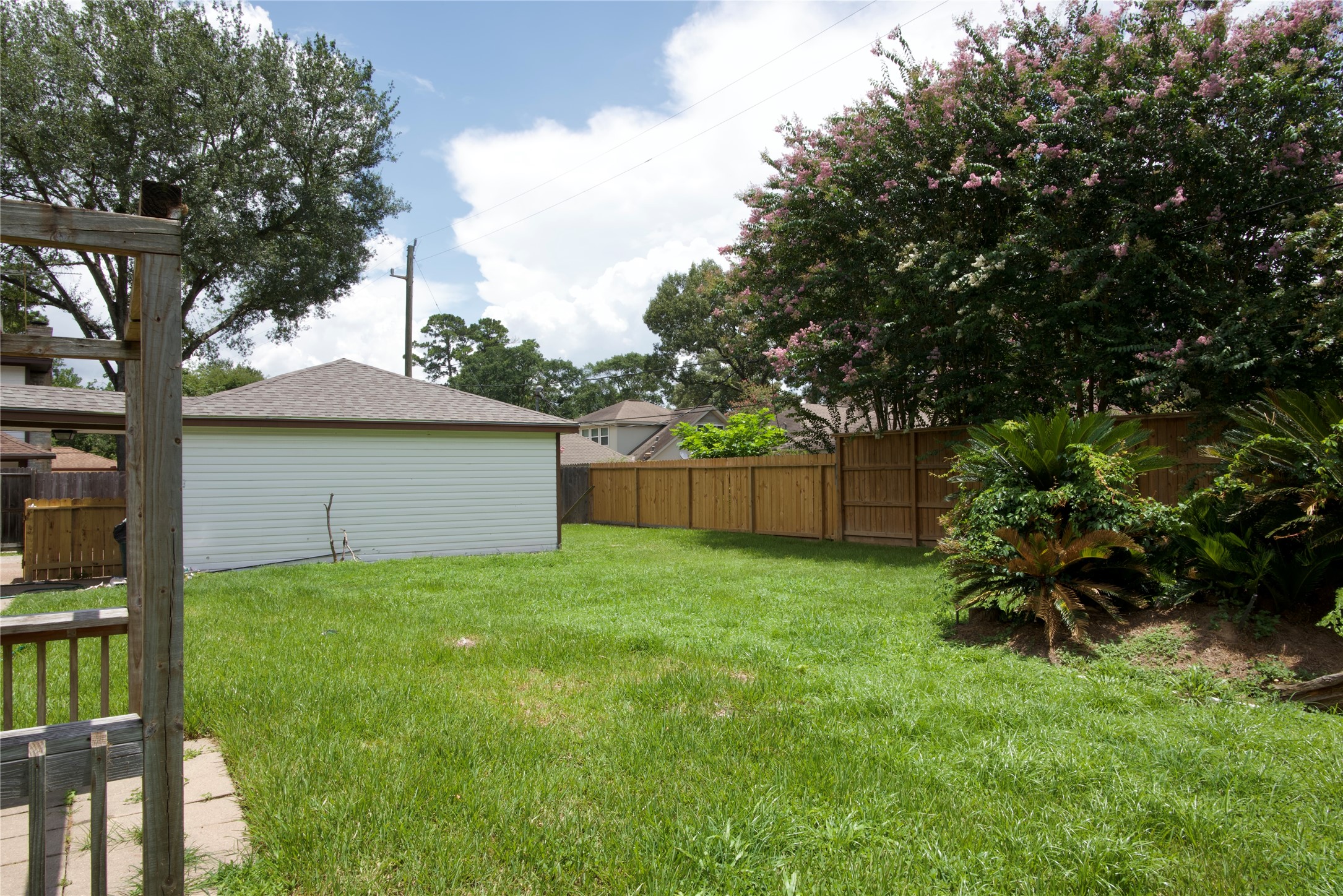 723 Leaflet Lane Spring, TX 77388 - Photo 39 of 41 a backyard of a house with lots of green space
