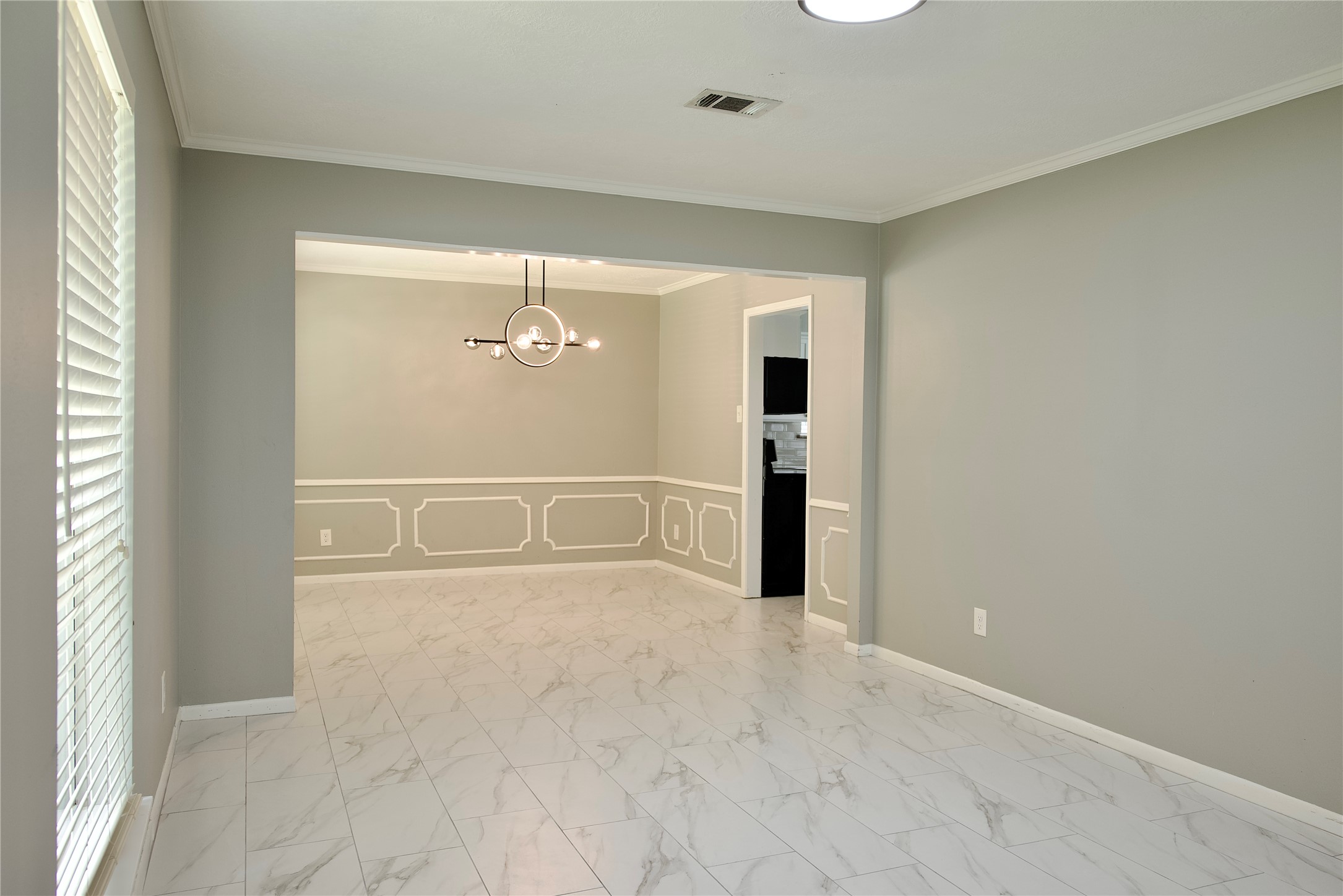 723 Leaflet Lane Spring, TX 77388 - Photo 10 of 41 an empty room with windows