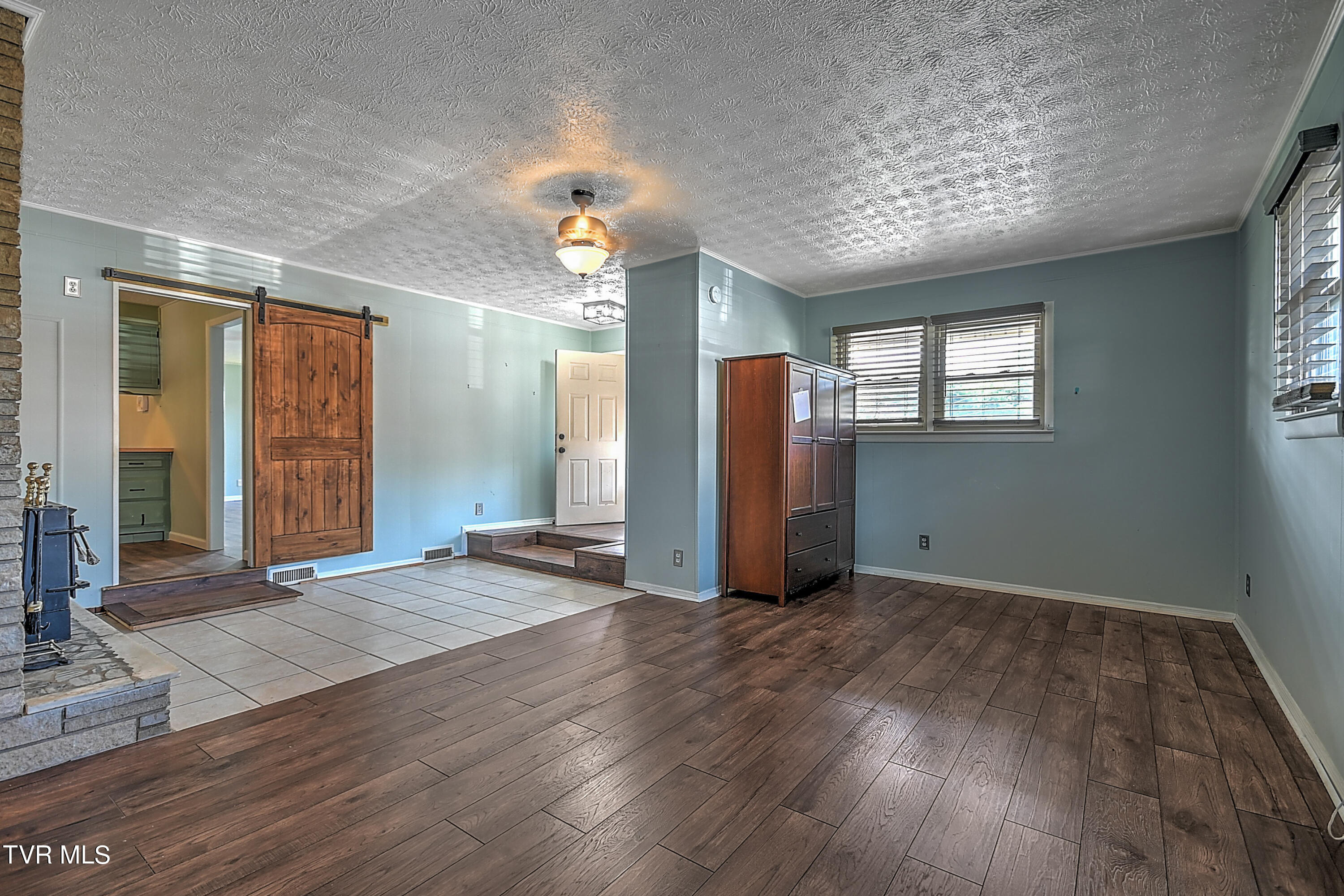 279 Spring Valley Road Bristol, VA 24201 - Photo 19 of 41 279 Spring Valley GDawg_-14