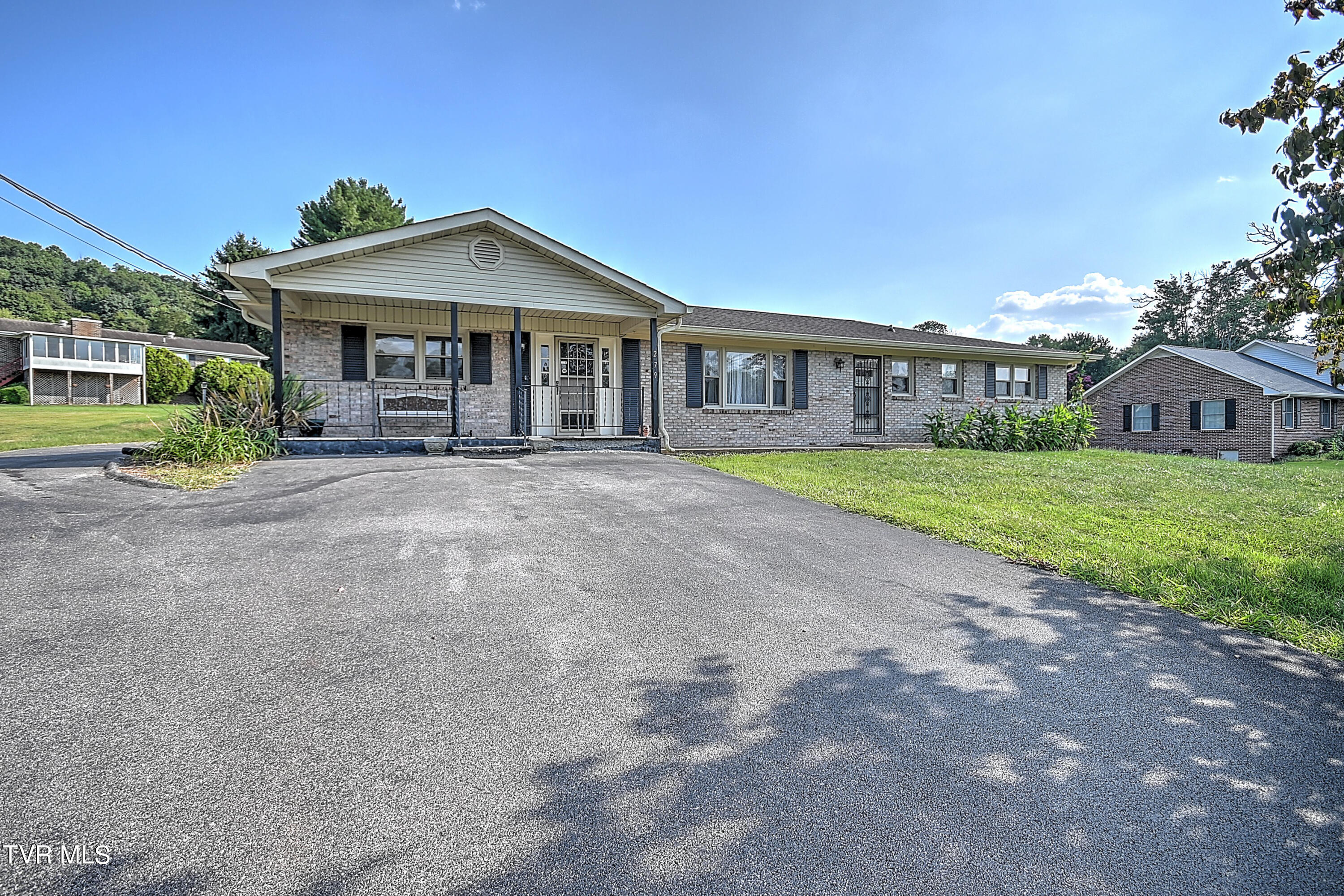 279 Spring Valley Road Bristol, VA 24201 - Photo 40 of 41 279 Spring Valley GDawg_-3