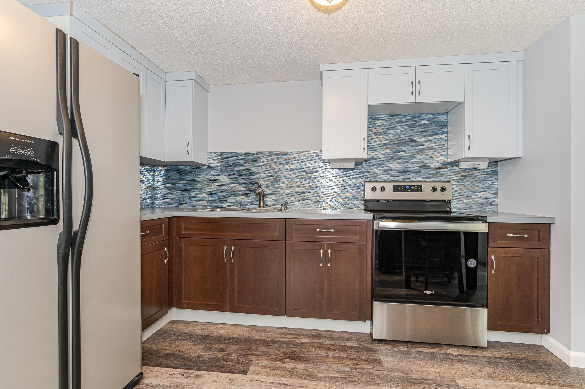 39 Woekel Circle Pelham, NH 03076 - Photo 11 of 38