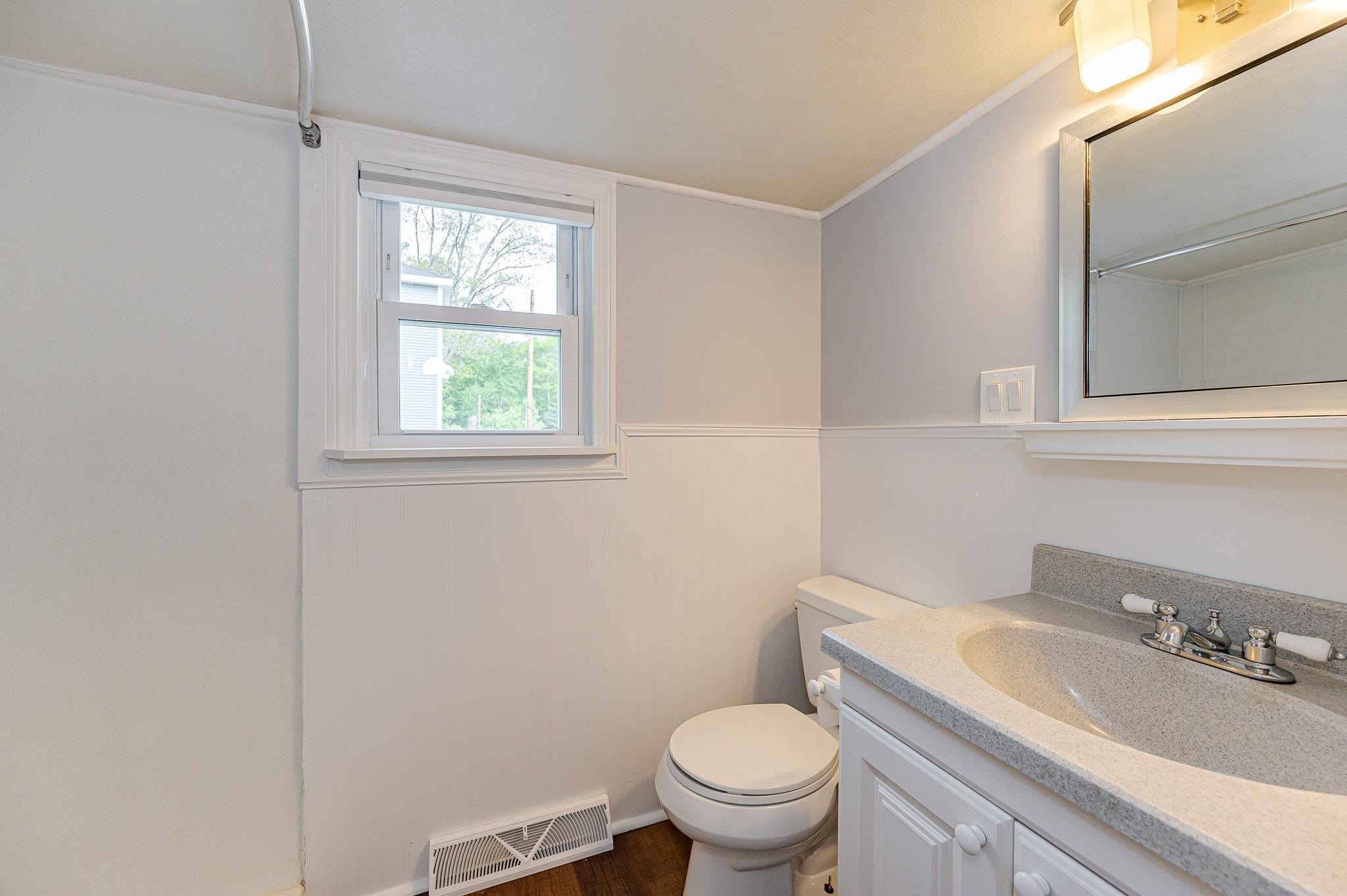 39 Woekel Circle Pelham, NH 03076 - Photo 19 of 38