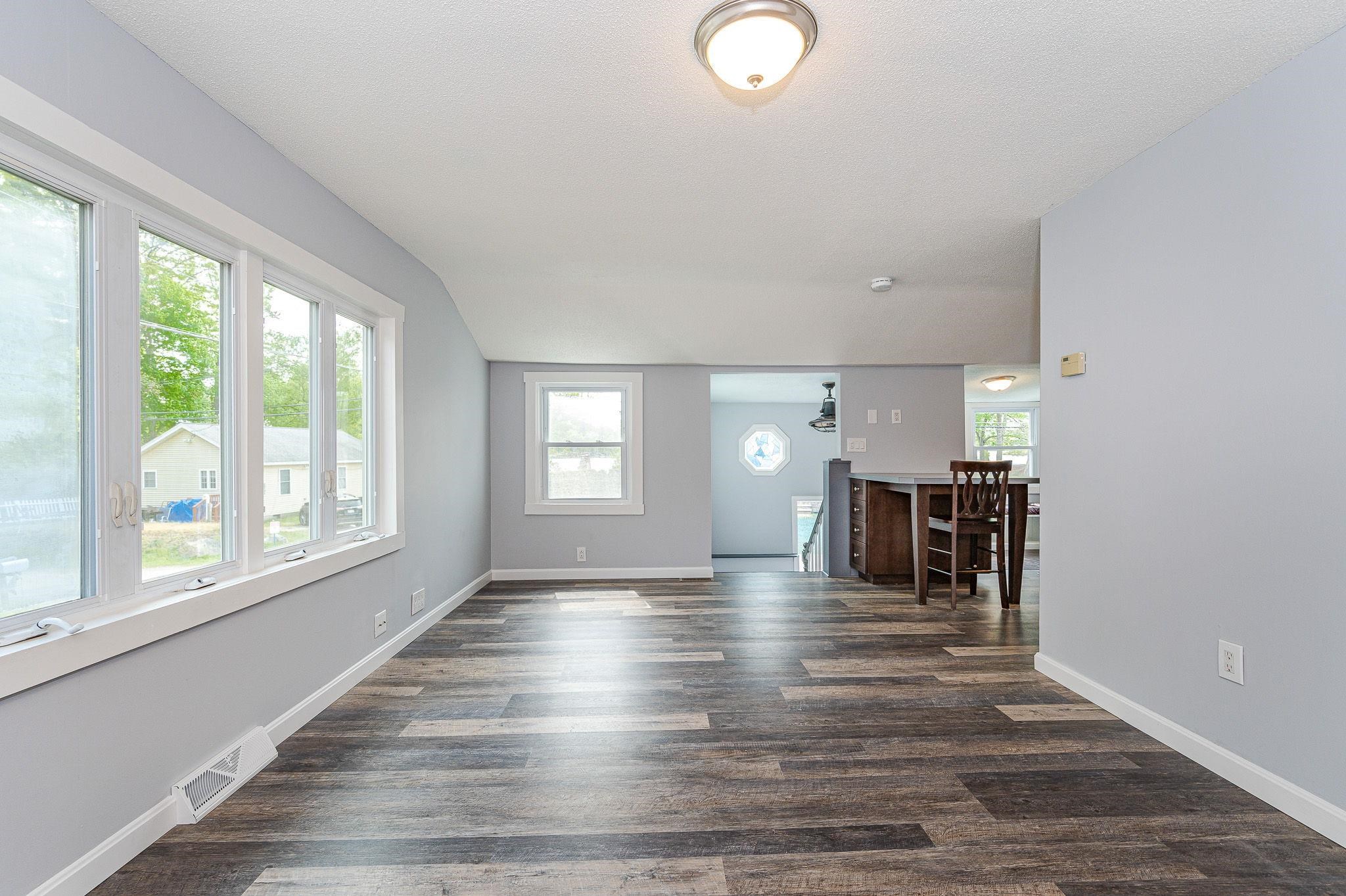 39 Woekel Circle Pelham, NH 03076 - Photo 7 of 38