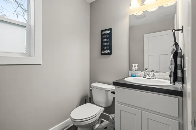 $429,900 | 1514 Chapel Street Southwest, Wyoming, MI 49509