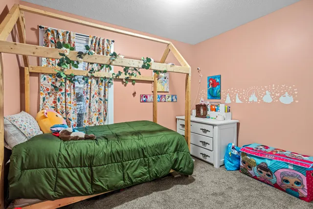 $429,900 | 1514 Chapel Street Southwest, Wyoming, MI 49509