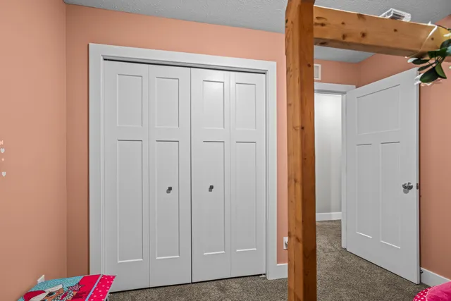 $429,900 | 1514 Chapel Street Southwest, Wyoming, MI 49509