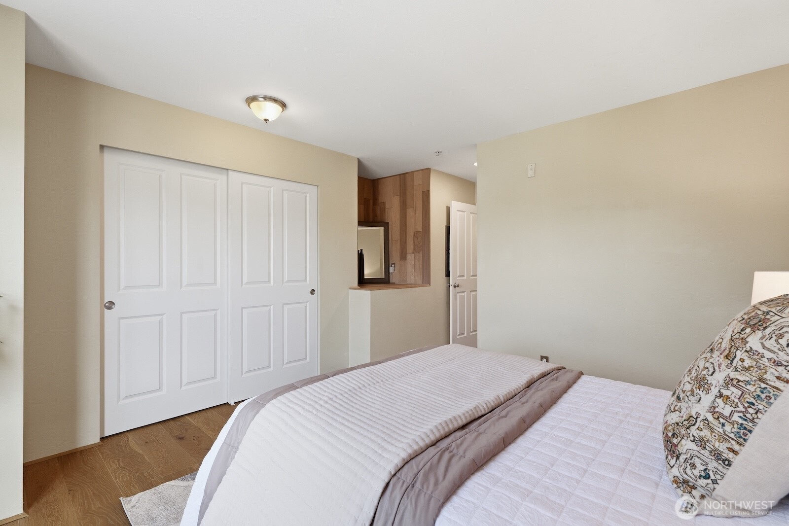 15325 Southeast 155th Place, Unit J5 Renton, WA 98058 - Photo 26 of 36