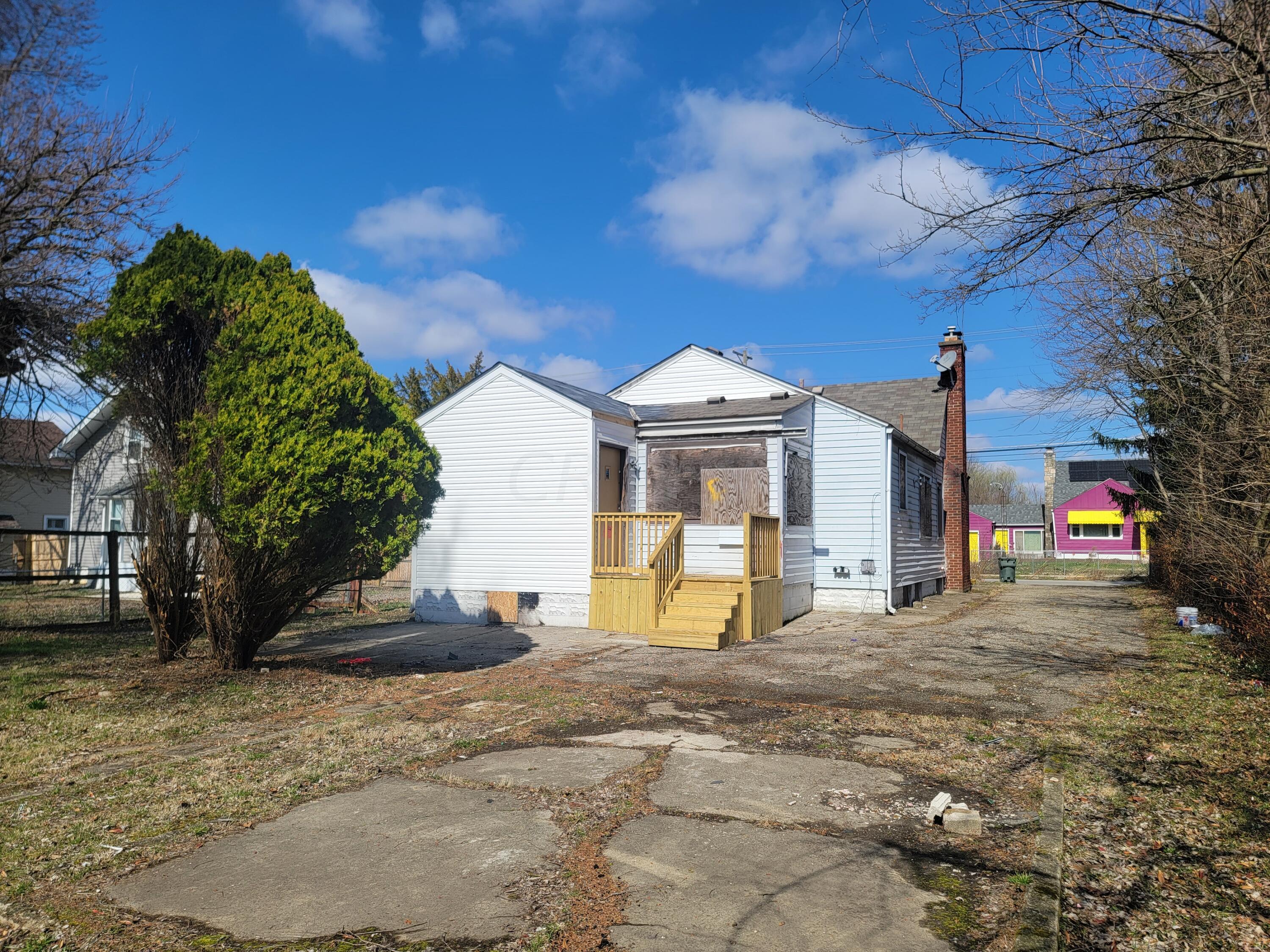 1137 Smith Road Columbus, OH 43207 - Photo 2 of 4 20230304_123952 (1)