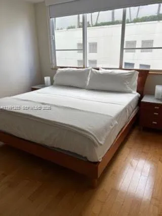 $3,000 | 5005 Collins Avenue, Unit 423, Miami Beach, FL 33140