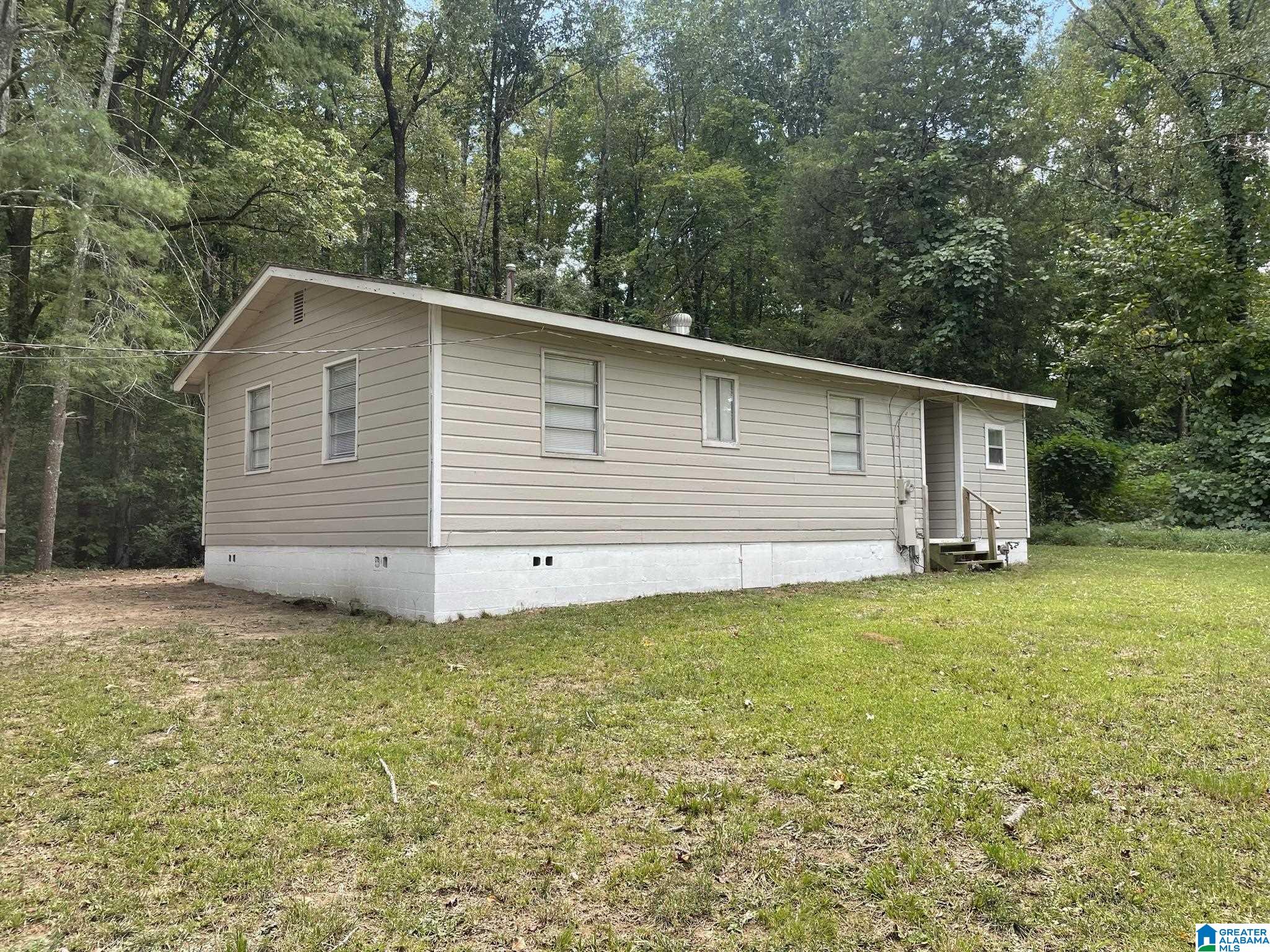 300 Elm Street Southeast Leeds, AL 35094 - Photo 4 of 14