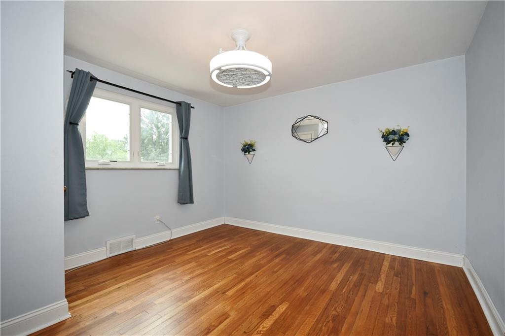 1036 Hastie Road Pittsburgh, PA 15234 - Photo 13 of 24 Gallery Image 13