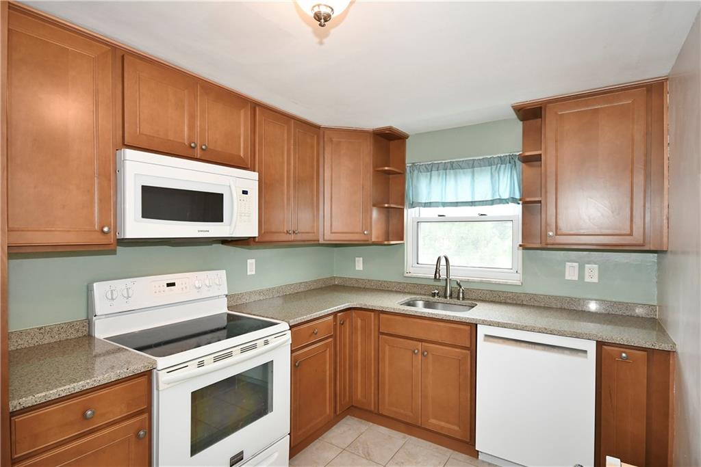 1036 Hastie Road Pittsburgh, PA 15234 - Photo 10 of 24 Gallery Image 10
