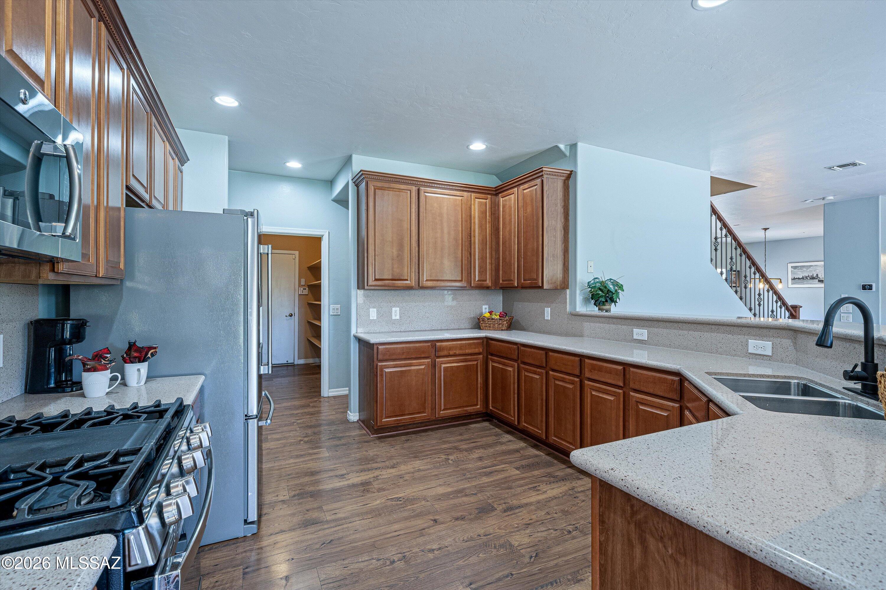3614 East Canter Road Tucson, AZ 85739 - Photo 16 of 46 20-Kitchen
