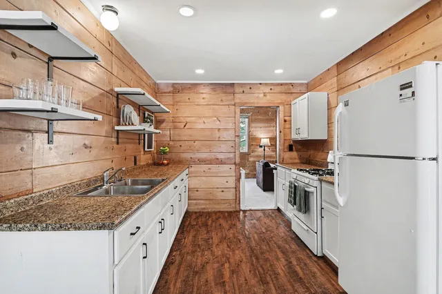 $185,000 | 175 Woodrow Avenue South, Battle Creek, MI 49015