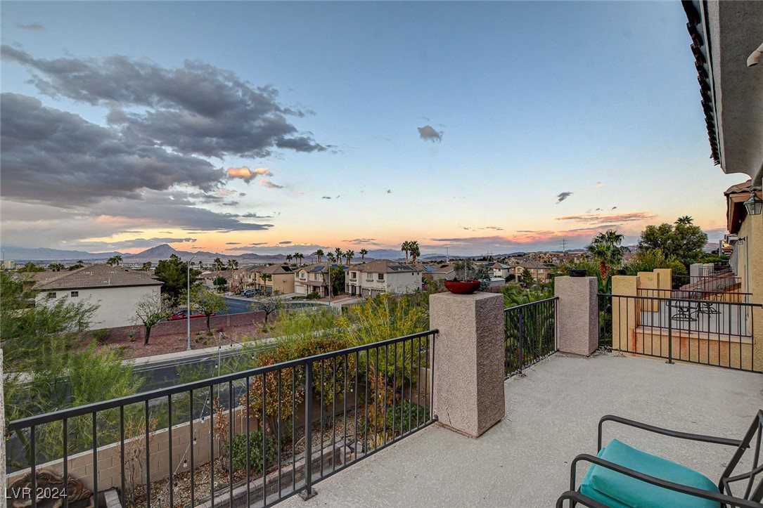 1118 Riddle Glen Street Henderson, NV 89012 - Photo 6 of 82 Gallery Image 6