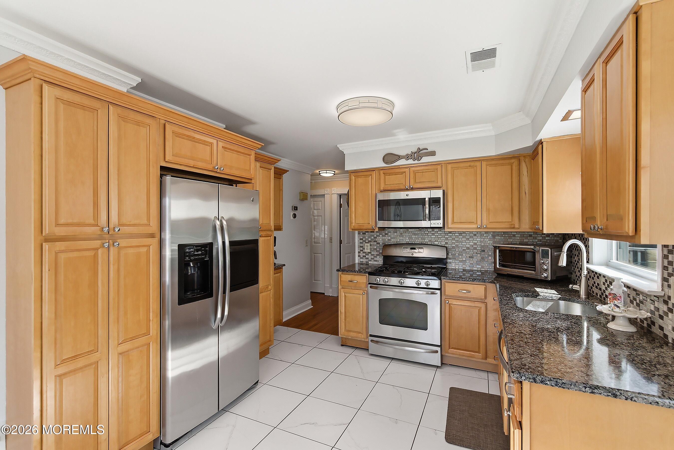 471 Harmony Road Jackson, NJ 08527 - Photo 7 of 31 10-Kitchen 1B