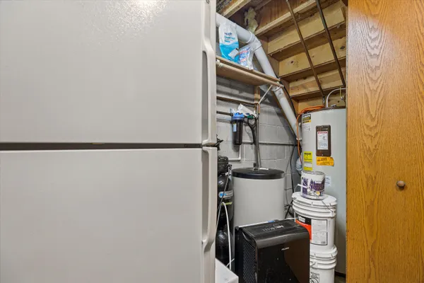 $235,000 | 501 Slinger Road, Unit 1, Slinger, WI 53086