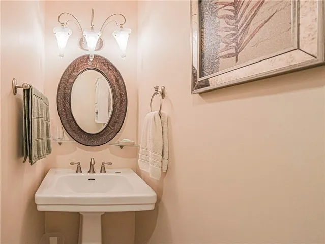 $1,600 | 55 Woodland Drive, Unit 206, Vero Beach, FL 32962