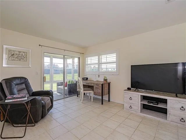 $1,600 | 55 Woodland Drive, Unit 206, Vero Beach, FL 32962